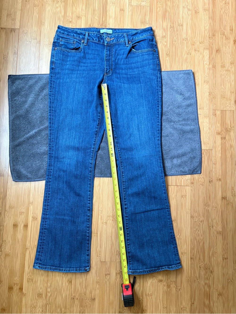 LOFT curvy bootcut jeans